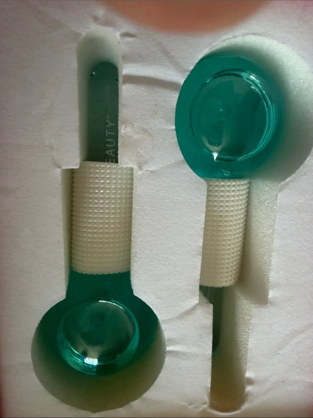 Blue Glass Cooling Facial Globes - Soothe & Depuff